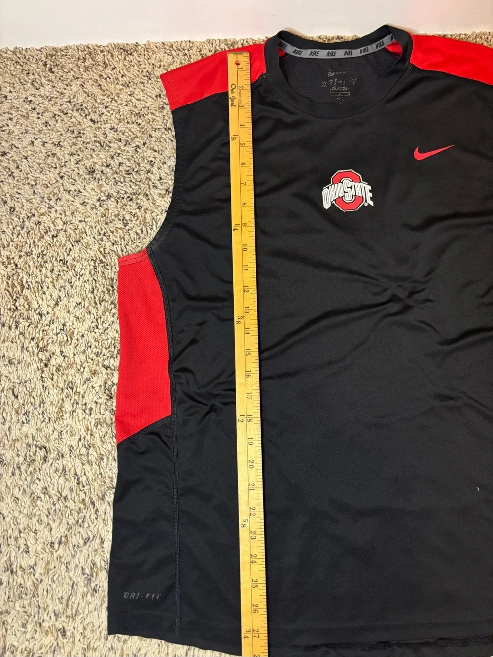 Nike Dri-FIT Ohio State Buckeyes Men’s Large Sleeveless Performance Shirt